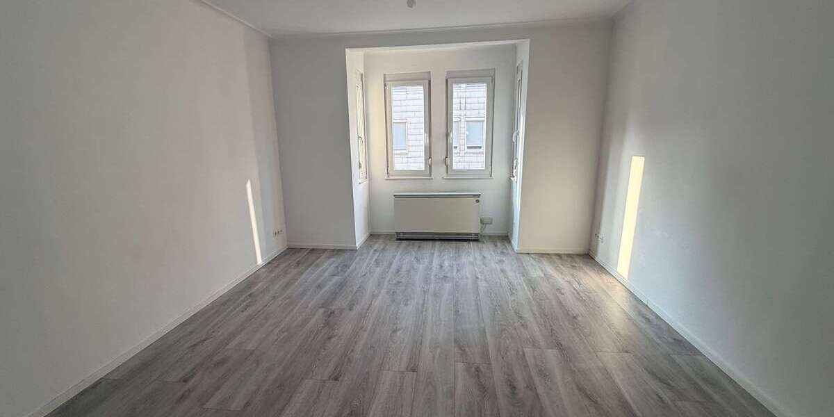 Etagenwohnung Stuttgart Luginsland - 2.5 Zimmer, 71 m&sup2;, 850&euro; | Angebot:25812519