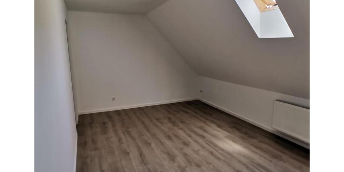 Dachgeschoßwohnung Waiblingen Beinstein - 3 Zimmer, 77 m&sup2;, 230.000&euro; | Angebot:25440428