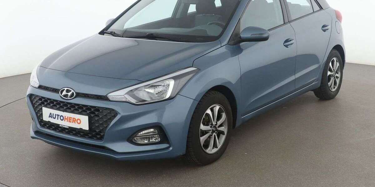 Hyundai i20 92.925 km 9.160 € Stuttgart 70195