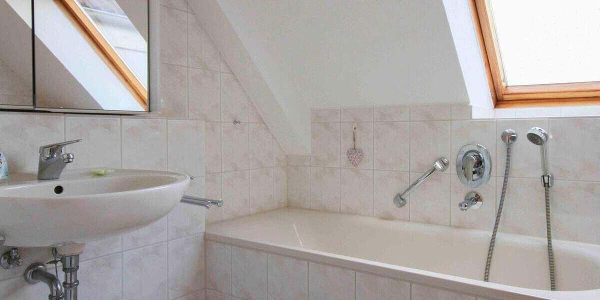 Exklusive Maisonette mit En-Suite-Bad, Dachterrasse und Garage - modernes Wohngefühl! 3 zimmer