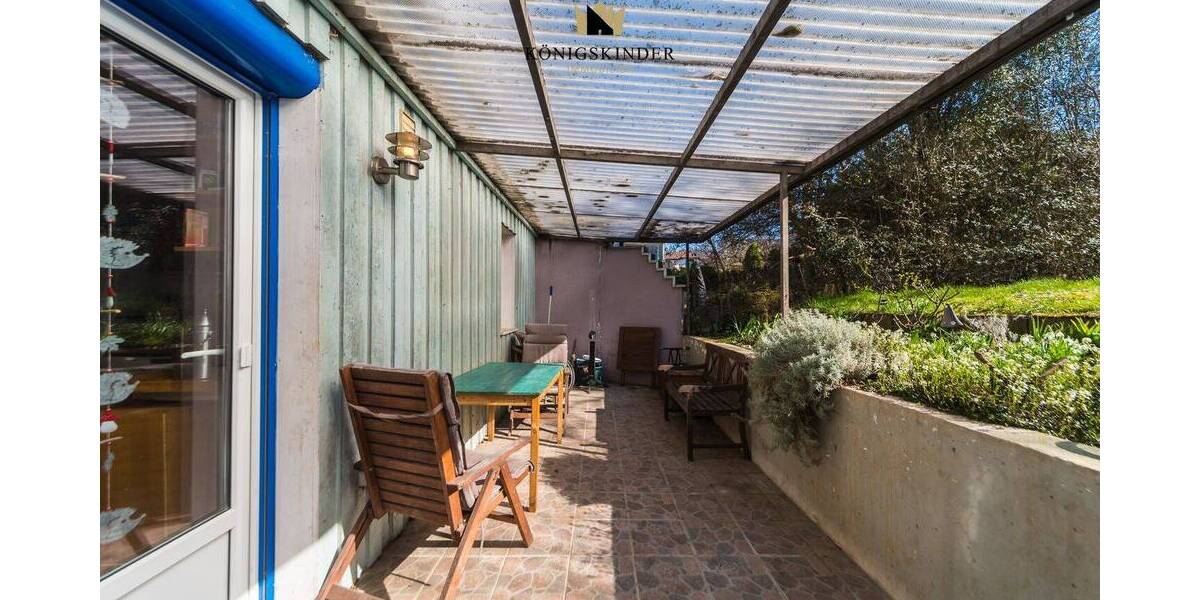 NEU: PROVISIONSFREI! Sehr schöne Doppelhaushälfte mit großem Garten und Garage - sofort bezugsfrei!! 5 zimmer