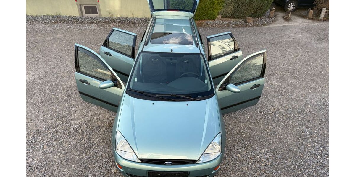 Ford Focus 175.403 km 3.890 &euro; Böblingen 71032
