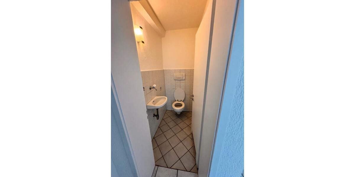 Etagenwohnung Ludwigsburg Hoheneck - 3.5 Zimmer, 84 m&sup2;, 1.590&euro; | Angebot:26393597