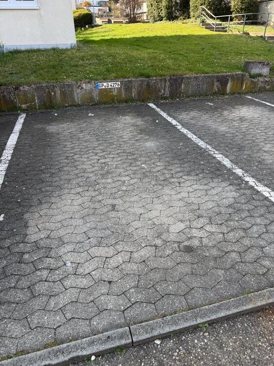 Provisionsfrei: Top Kapitalanlage mit Balkon & Aussenstellplatz