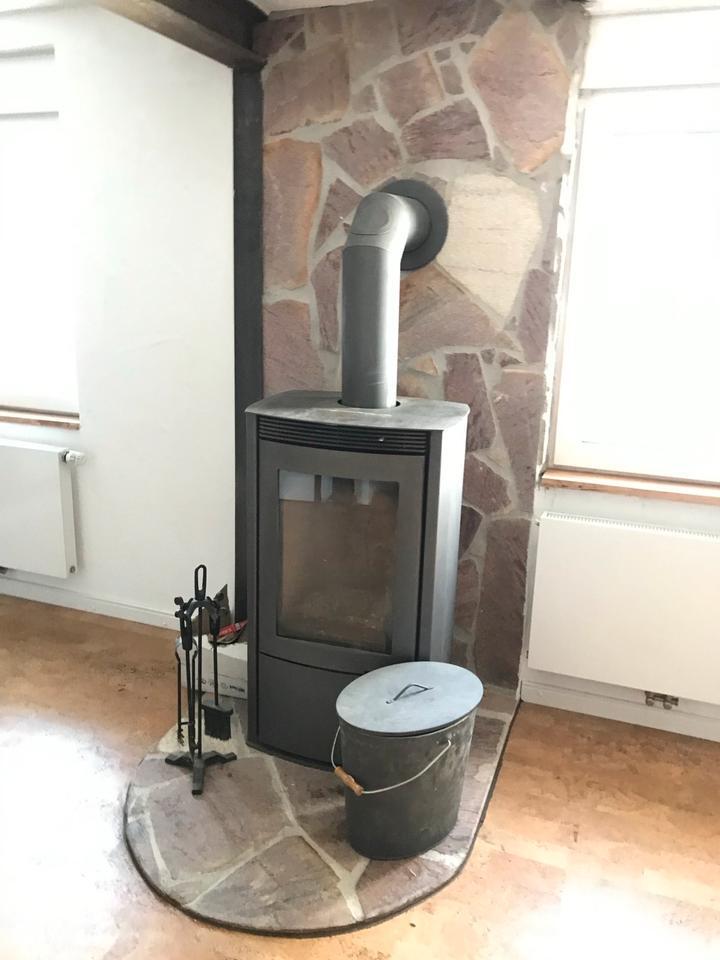 Hochwertiges Eckhaus mit Einbauküche, Kamin, Klimaanlage, Smart