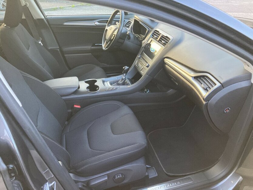 Ford Mondeo 1.5 Titanium Navi,Xenon,2.Hand,topzustand 120.000 km 10.850 € Schorndorf 73614