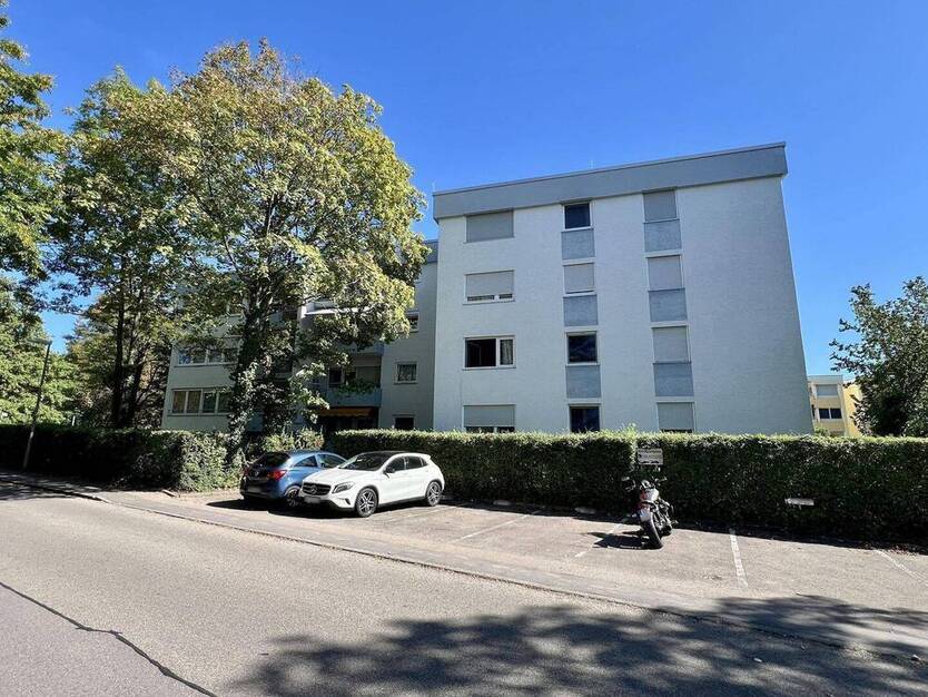 3-Zimmer-Wohnung mit Balkon und Tiefgaragenstellplatz in Möglingen
