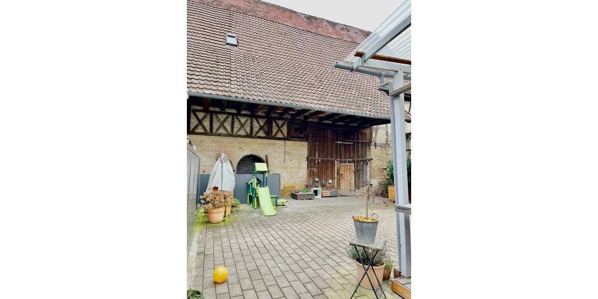 Mehrfamilienhaus, Wohnhaus Ludwigsburg / Pflugfelden Pflugfelden - 1 Zimmer, 304 m&sup2;, 879.000&euro; | Angebot:26205720