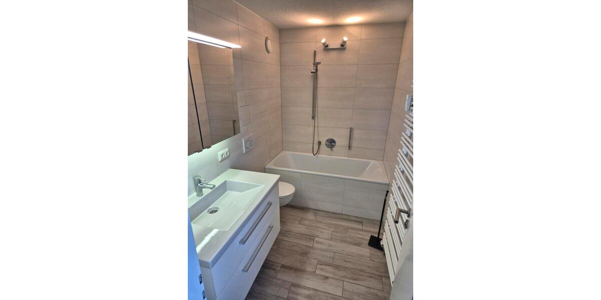 Etagenwohnung Stuttgart Birkach - 5 Zimmer, 137 m&sup2;, 1.900&euro; | Angebot:25965644