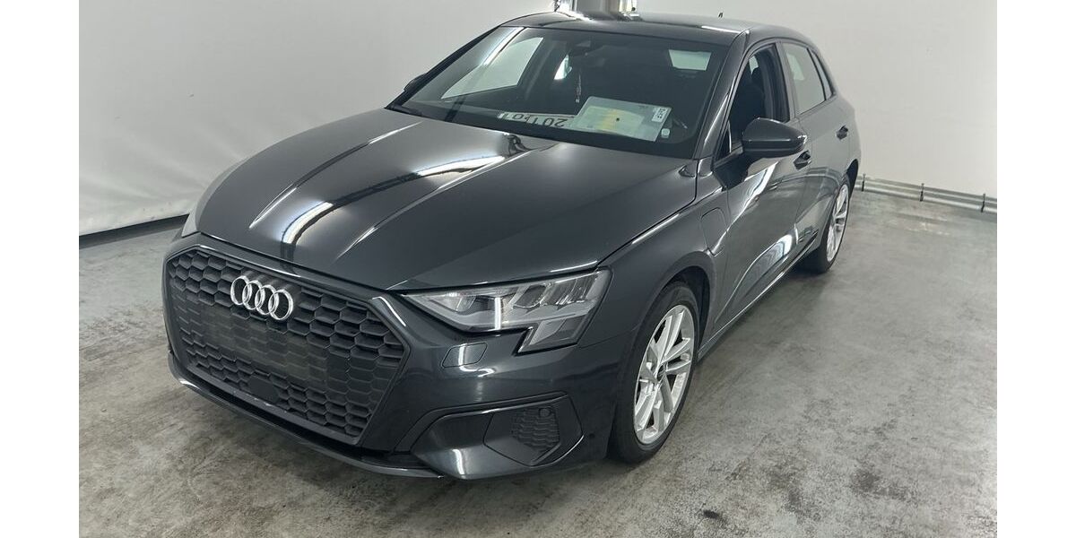 Audi A3 156.252 km 17.493 &euro; Remseck am Neckar 71686