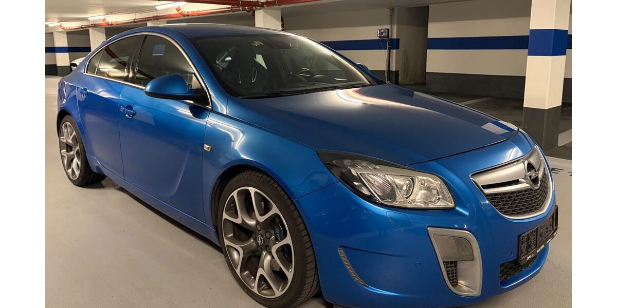 Opel Insignia 194.972 km 8.900 &euro; Böblingen 71032
