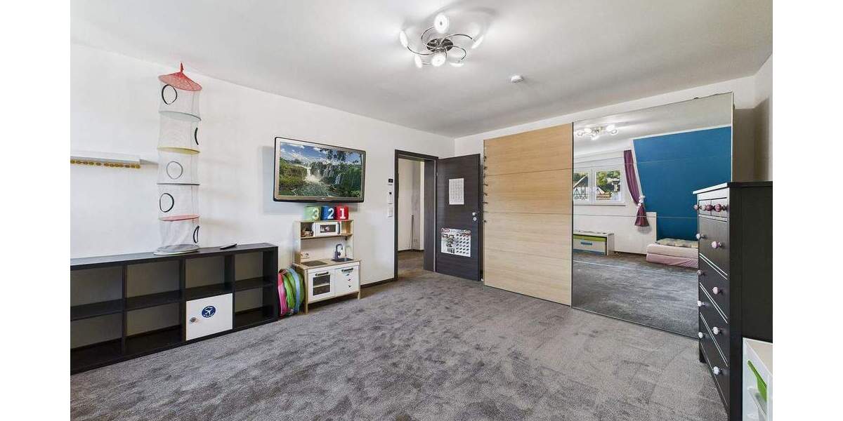 Doppelhaushälfte Stuttgart Rohracker - 7 Zimmer, 237 m&sup2;, 990.000&euro; | Angebot:23170646