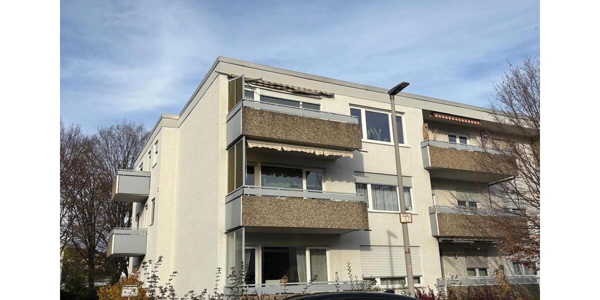 Schöne 4,5 Zimmer Wochnung mit Tollem Schnitt -Stilvoll Wohne 4 zimmer