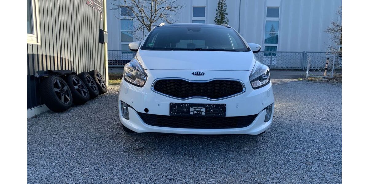 Kia Carens 128.350 km 10.499 &euro; Sindelfingen 71069