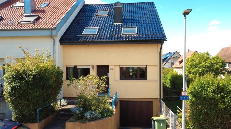 TOP-LAGE REIHENENDHAUS, GROßER GARTEN, GARAGE, KÜ, BAD, GÄSTE-WC,