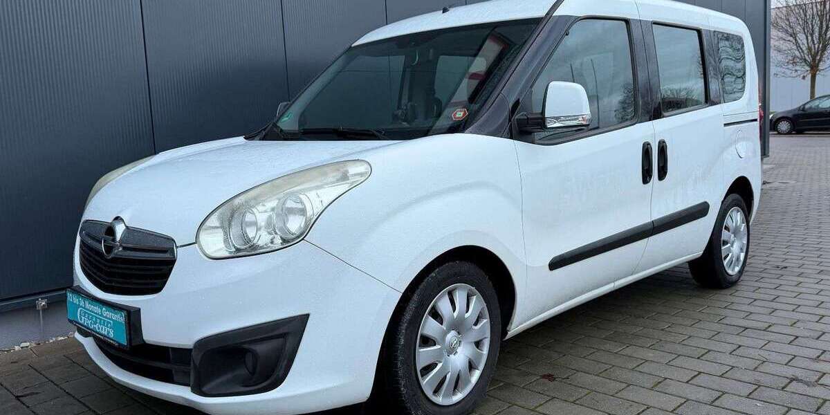 Opel Combo 130.000 km 4.999 &euro; Holzgerlingen 71088