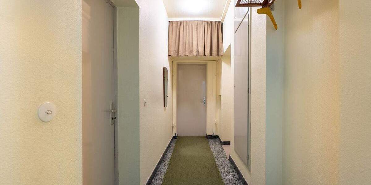 Mehrfamilienhaus, Wohnhaus Stuttgart Degerloch - 9 Zimmer, 140 m&sup2;, 740.000&euro; | Angebot:24635350