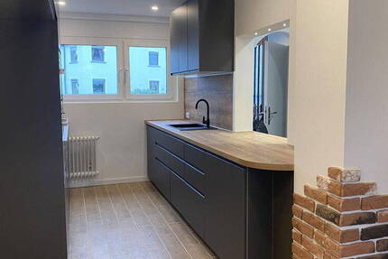 Charmantes, modernisiertes Reihenhaus mit Garten, Balkon & Garage - in Stuttgart-Altenburg