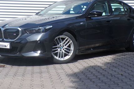 BMW i5 36.711 km 67.869 &euro; Bietigheim-Bissingen 74321