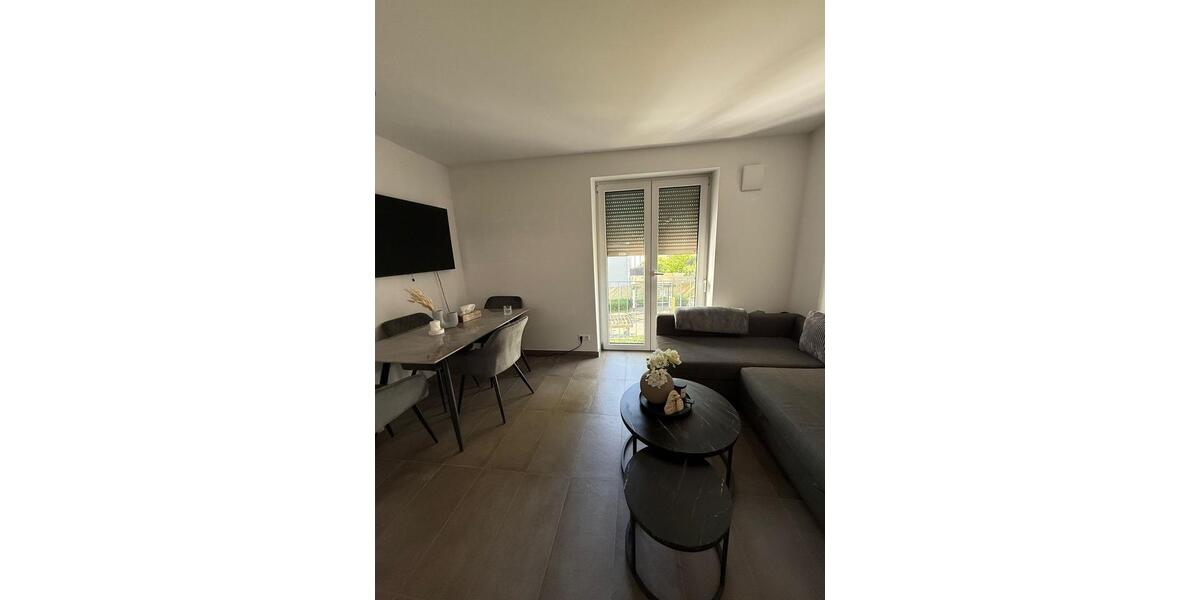 Etagenwohnung Stuttgart Neuwirtshaus - 2.5 Zimmer, 40 m&sup2;, 950&euro; | Angebot:26373766