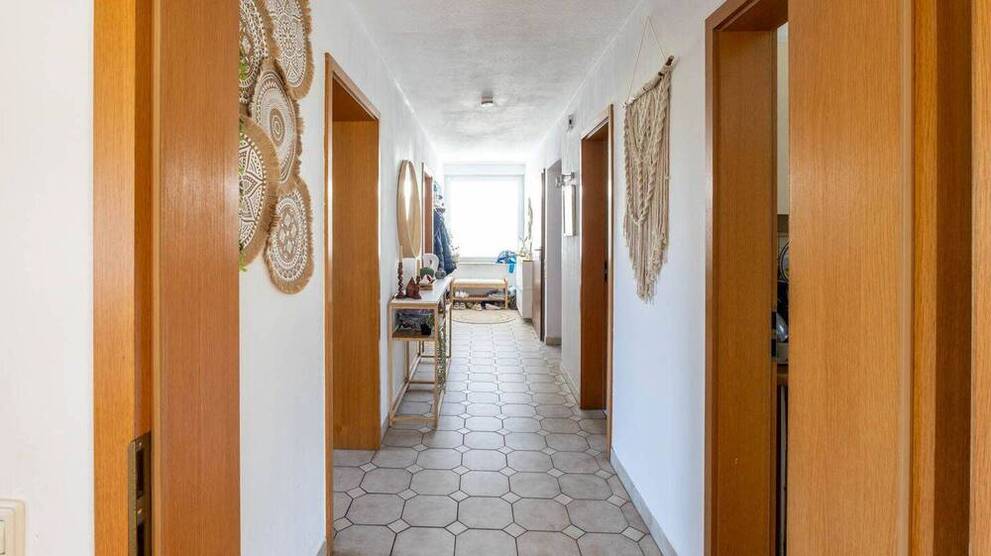 Liebevoll gepflegtes Drei-Parteienhaus in ruhiger Wohnlage