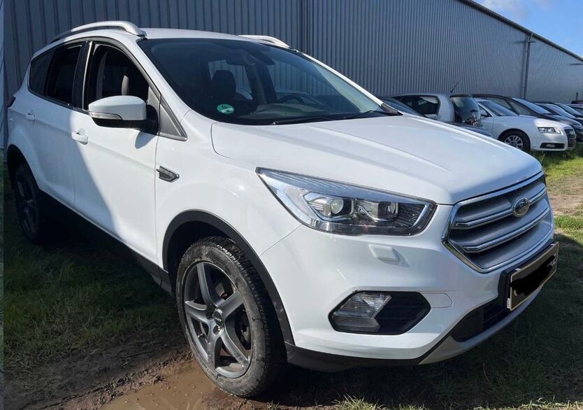 Ford Kuga 183.000 km 12.550 € Ditzingen 71254