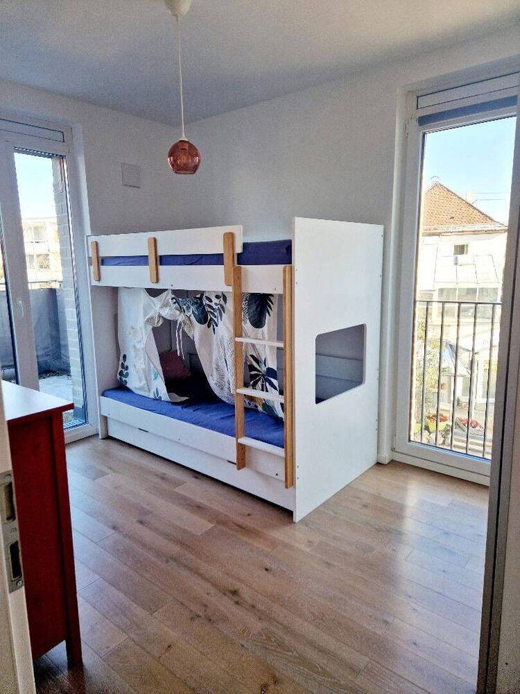 Provisionsfrei! Moderne, barrierefreie 4,5-Zimmer-Wohnung mit zwei Bädern, großem Balkon
