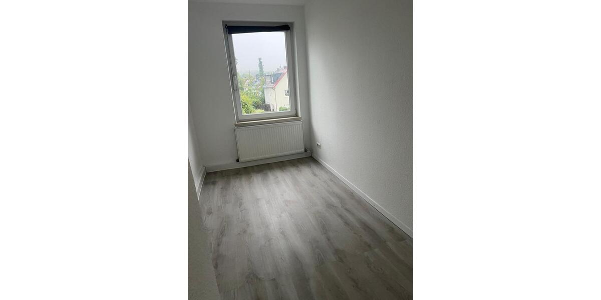 Etagenwohnung Stuttgart Degerloch - 3 Zimmer, 70 m&sup2;, 1.100&euro; | Angebot:26350163