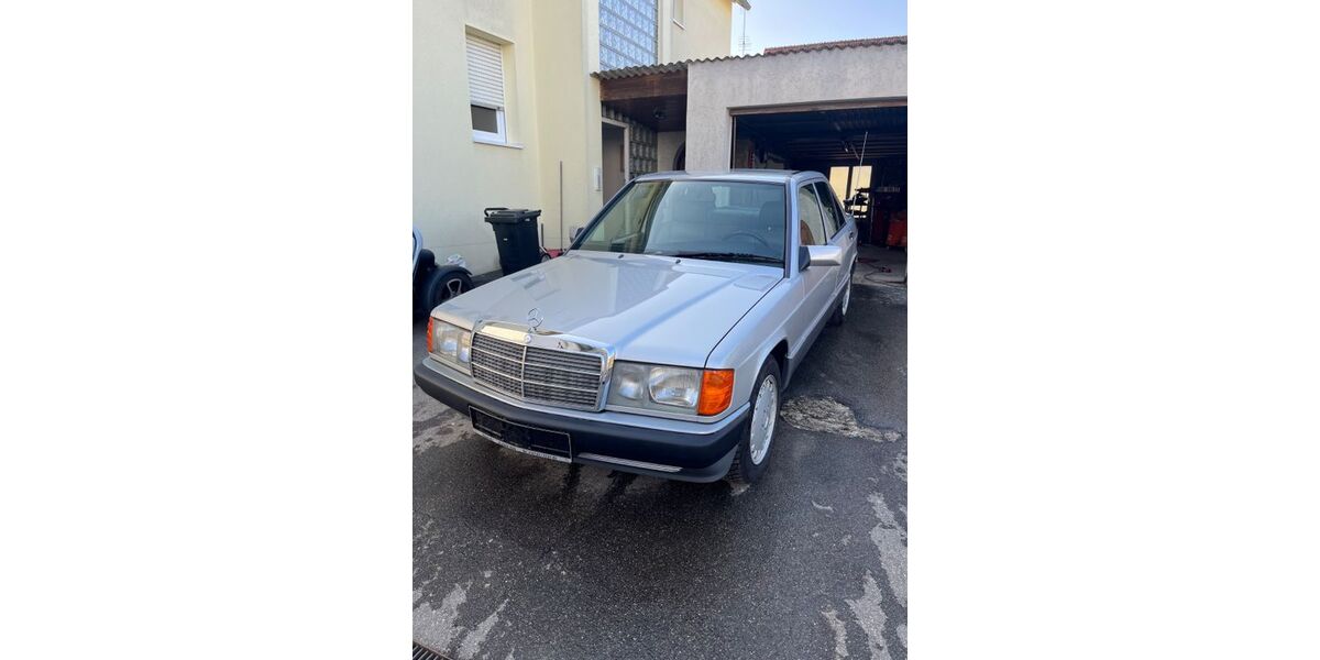 Mercedes-Benz 190 144.200 km 19.900 &euro; Sindelfingen 71069