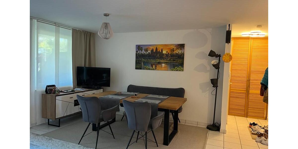 Erdgeschoßwohnung Stuttgart Luginsland - 2 Zimmer, 50 m&sup2;, 1.300&euro; | Angebot:26395492