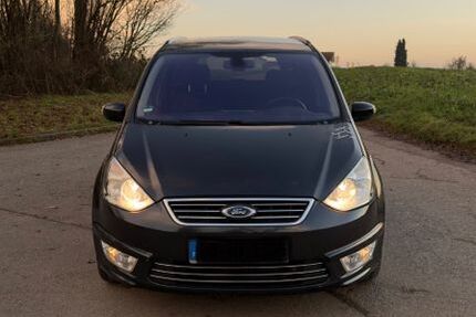 Ford Galaxy 184.500 km 6.400 € Besigheim 74354