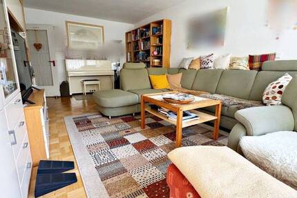 Familienfreundlich & einladend: 4,5 Zimmer mit Balkon und Garage