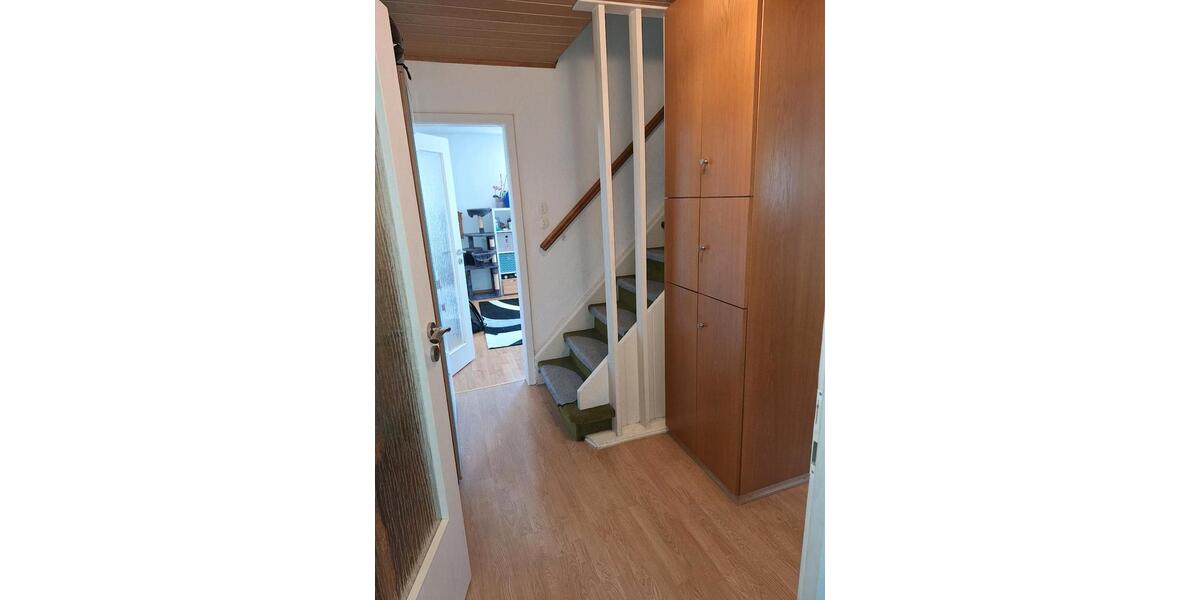 Reihenhaus Reutlingen Sondelfingen - 5 Zimmer, 87 m&sup2;, 1.200&euro; | Angebot:26169591