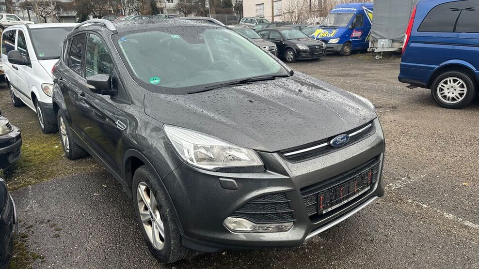 Ford Kuga 161.000 km 11.499 € Sindelfingen 71065