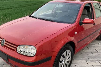 VW Golf 143.150 km 3.890 &euro; Esslingen am Neckar 73734