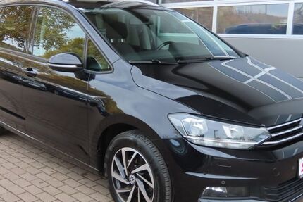 VW Touran 197.000 km 13.790 € Stuttgart 70329