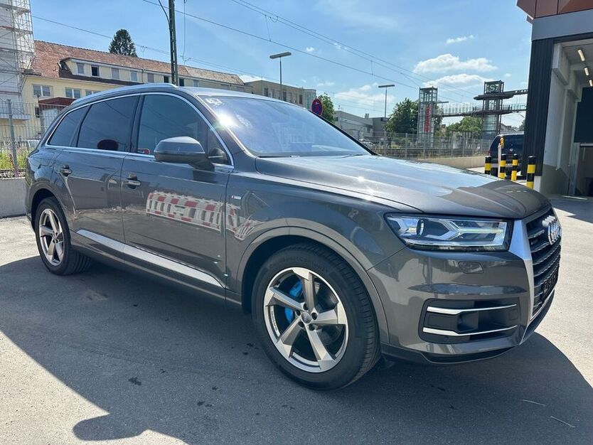 Q7