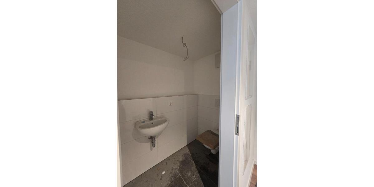 Etagenwohnung Stuttgart Zuffenhausen - 3 Zimmer, 103 m&sup2;, 1.600&euro; | Angebot:26135976