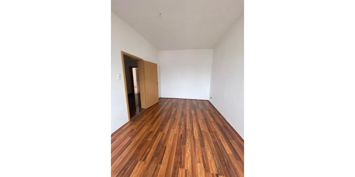 Erdgeschoßwohnung Stuttgart Zuffenhausen - 3 Zimmer, 80 m&sup2;, 1.170&euro; | Angebot:25446940