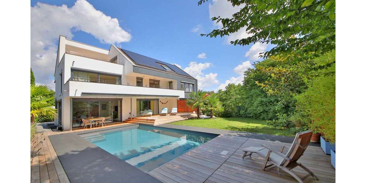 Haus zum Kaufen in Ludwigsburg 2.899.000 € 490 m² 9 zimmer