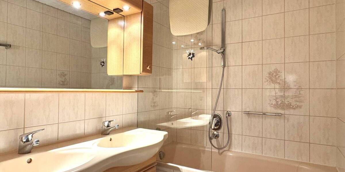 Etagenwohnung Sindelfingen Ost - 4 Zimmer, 116 m&sup2;, 359.000&euro; | Angebot:26161854