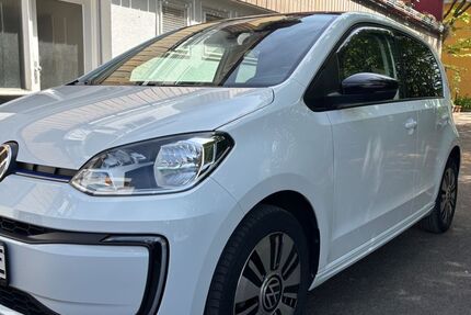 VW e-up! 33.800 km 12.500 &euro; Stuttgart 70439