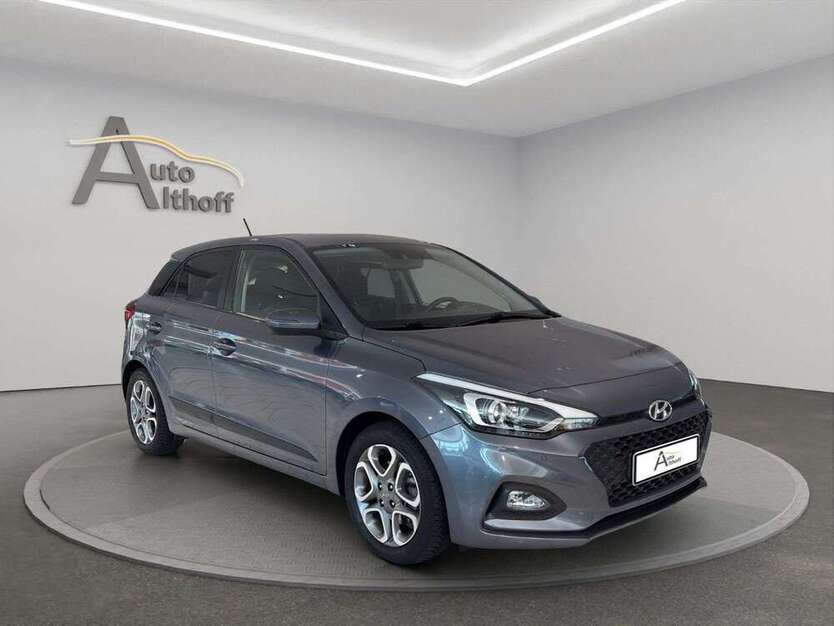 i20