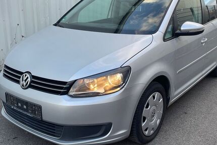 VW Touran 186.000 km 5.990 € Böblingen 71034