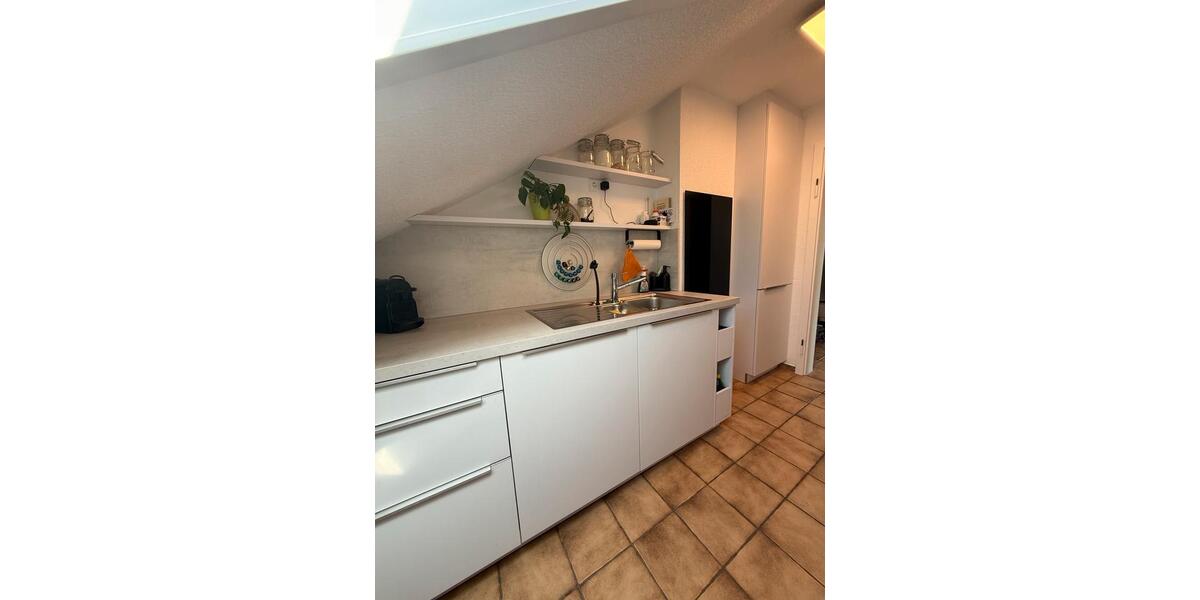 Dachgeschoßwohnung Fellbach Oeffingen - 4 Zimmer, 90 m&sup2;, 1.200&euro; | Angebot:26119987