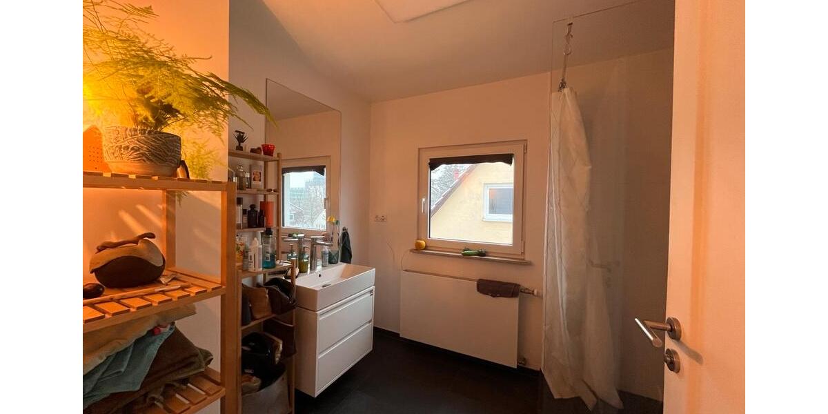 Dachgeschoßwohnung Stuttgart Stuttgart-Nord - 3 Zimmer, 45 m&sup2;, 1.510&euro; | Angebot:24878643