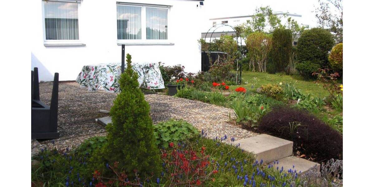 Bungalow Baltmannsweiler Hohengehren - 3 Zimmer, 136 m&sup2;, 469.000&euro; | Angebot:26476641