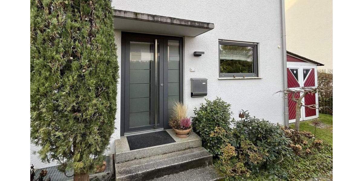 Reihenendhaus Stuttgart-Weilimdorf (Wolfbusch) Wolfbusch - 4 Zimmer, 146 m&sup2;, 760.000&euro; | Angebot:25525616