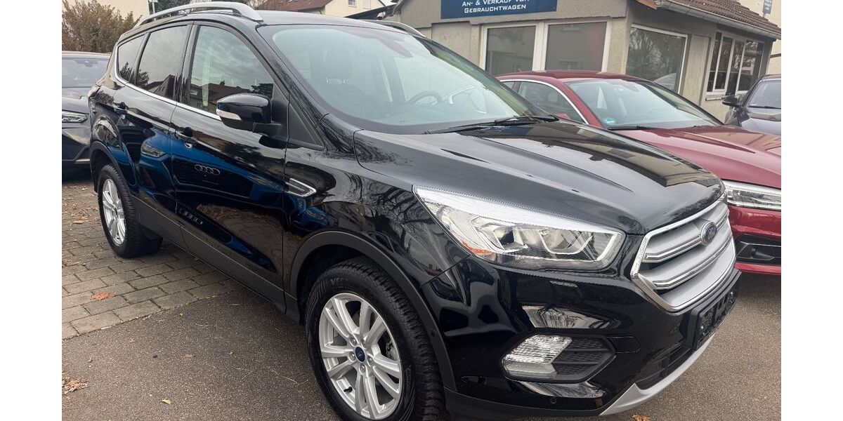Ford Kuga 69.500 km 14.300 € Fellbach 70736