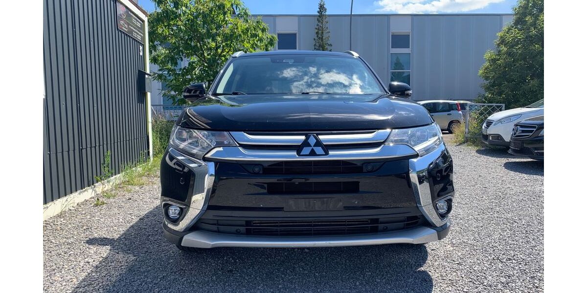 Mitsubishi Outlander 147.000 km 15.999 &euro; Sindelfingen 71069